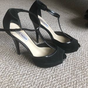 Black Steve Madden platform heels